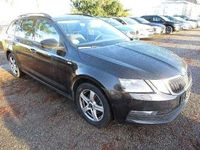 gebraucht Skoda Octavia 2.0 TDI DSG Tour *AHK *LED *TRAVEL *NAVI *SHZ *ALU *DAB *