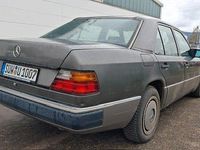 Gebraucht Mercedes 250 90 PS (66 kW) 1992 Braun Limousine