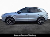 Gebraucht Porsche Cayenne 470 PS (345 kW) 2026 Dolomitsilbermetallic SUV