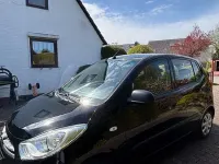 Gebraucht Hyundai i10 Edition 69 PS (50 kW) 2013 Schwarz Kleinwagen