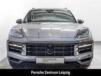 Usata Porsche Cayenne S E-Hybrid 519 CV (381 kW) 2024 Grigio SUV