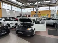Käytetty VW Caddy 122 HP (89 kW) 2022 Valkoinen Tila-auto