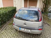 Gebraucht Opel Corsa 75 PS (55 kW) 2002 Silber Kleinwagen