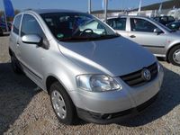 Gebraucht VW Fox 54 PS (39 kW) 2005 Silber metallic Kleinwagen