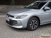 Gebraucht VW Passat Business 150 PS (110 kW) 2025 Oyster silver metallic Kombi