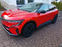 Gebraucht Renault Megane E-Tech 160 kW (218 PS) 2022 Rot Kleinwagen