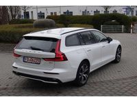 Gebraucht Volvo V60 145 PS (106 kW) 2022 Kombi