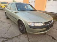 Gebraucht Opel Vectra 101 PS (74 kW) 1996 Grün Limousine