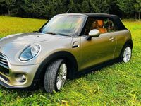 Używany Mini Cooper 136 KM (100 kW) 2019 Beżowy Hatchback
