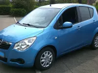 Gebraucht Opel Agila 65 PS (47 kW) 2008 Blau Kleinwagen