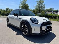 Gebraucht Mini Cooper S Classic 178 PS (130 kW) 2023 Weiß Kleinwagen