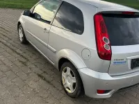 Gebraucht Ford Fiesta 80 PS (58 kW) 2008 Silber Kleinwagen