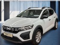 Gebraucht Dacia Sandero Essentiel 101 PS (74 kW) 2024 Weiß Limousine