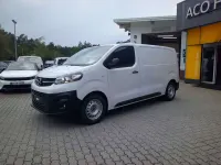 Gebraucht Opel Vivaro-e Combi 144 PS (105 kW) 2024 Kaolin weiß Van / Kleinbus