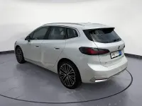 Gebraucht BMW 223 Active Tourer Luxury Line 204 PS (150 kW) 2022 Weiss Van / Kleinbus