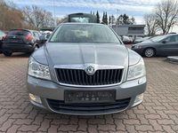 Gebraucht Skoda Octavia Elegance 105 PS (77 kW) 2013 Grau Kombi