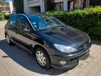 Gebraucht Peugeot 206 68 PS (50 kW) 2008 Schwarz Limousine