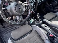 Gebraucht Mini John Cooper Works 231 PS (169 kW) 2020 Schwarz Kleinwagen