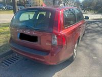 Gebraucht Volvo V50 136 PS (100 kW) 2010 Rot Kombi