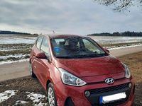 Gebraucht Hyundai i10 Trend 67 PS (49 kW) 2018 Rot Kleinwagen