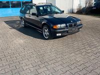 Gebraucht BMW 318 116 PS (85 kW) 1998 Blau Kombi