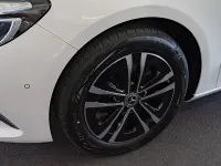 Gebraucht Mercedes B250e Progressive 163 PS (119 kW) 2025 Weiß Van / Kleinbus