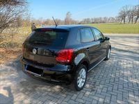 Gebraucht VW Polo 60 PS (44 kW) 2012 Schwarz Kleinwagen
