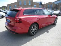 Gebraucht Volvo V60 145 PS (106 kW) 2025 Kombi