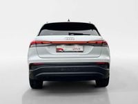Gebraucht Audi Q4 e-tron S-Line 150 kW (204 PS) 2022 Gletscherweiß metallic SUV