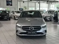Gebraucht Mercedes B200 Progressive 163 PS (119 kW) 2022 Iridiumsilber Kleinwagen