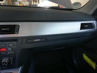 Gebraucht BMW 318 143 PS (105 kW) 2011 Grau Limousine