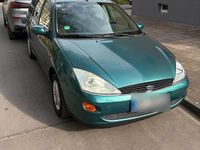 Gebraucht Ford Focus 100 PS (73 kW) 2000 Grün Kombi