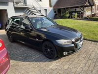 Gebraucht BMW 325 Exclusive 204 PS (150 kW) 2012 Schwarz Kombi