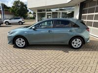 Neu Kia Ceed LX 140 PS (102 kW) 2025 Grau Kleinwagen