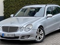 Gebraucht Mercedes E220 170 PS (125 kW) 2009 Grau Kombi