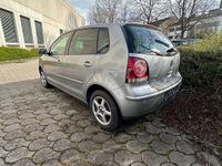 Gebraucht VW Polo 60 PS (44 kW) 2009 Silber Kleinwagen