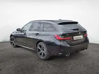 Gebraucht BMW 330e M Sport 292 PS (214 kW) 2025 Black sapphire Kombi