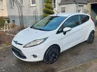 Gebraucht Ford Fiesta 60 PS (44 kW) 2008 Weiß Kleinwagen
