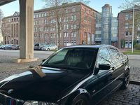 Gebraucht BMW 320 230 PS (169 kW) 2001 Schwarz Limousine