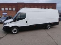 Gebraucht Iveco Daily 156 PS (114 kW) 2017 Weiß Van / Kleinbus