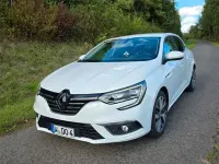 Gebraucht Renault Mégane Bose Edition 132 PS (97 kW) 2017 Weiß Limousine