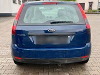 Gebraucht Ford Fiesta 80 PS (58 kW) 2002 Blau Kleinwagen