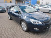 Usata Opel Astra 140 CV (102 kW) 2012 Blu Station wagon