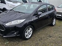 Gebraucht Ford Fiesta Celebration 75 PS (55 kW) 2017 Irdiumschwarz Kleinwagen