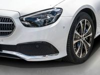 Gebraucht Mercedes E300 Avantgarde 306 PS (225 kW) 2022 Polarweiß Limousine