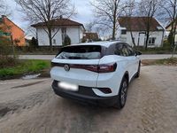 Gebraucht VW ID.4 125 kW (170 PS) 2023 Weiß SUV
