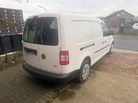 Second-hand VW Caddy 101 CP (74 kW) 2012 Alb Monovolum