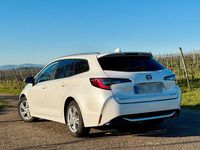 Gebraucht Toyota Corolla Team 184 PS (135 kW) 2022 Weiß Kombi