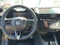 Neu Alfa Romeo Junior 136 PS (100 kW) 2025 Nero tortona SUV