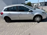 Gebraucht Renault Clio 74 PS (54 kW) 2011 Silber Kombi